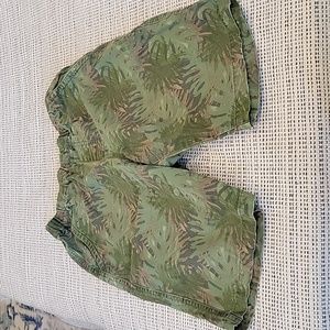 Uniqlo tropical green leaves shorts